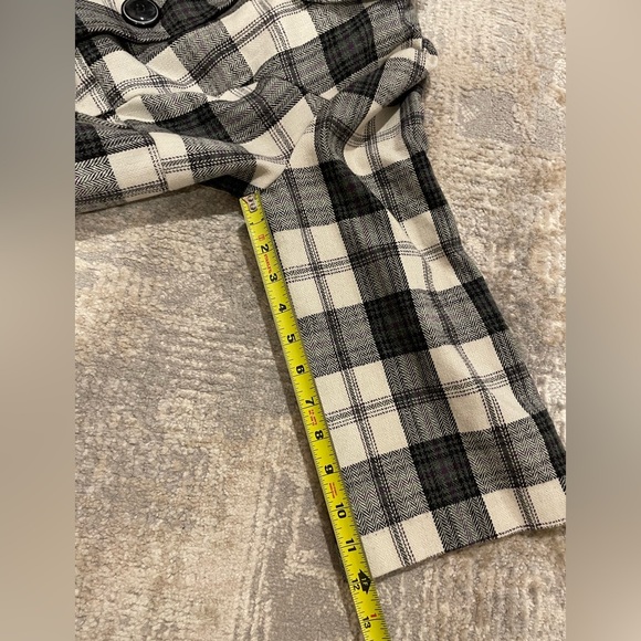 Takara Collared Plaid Long Wool Blend Lightweight Pea Coat 3/4 Sleeve Size Large - Picture 11 of 12
